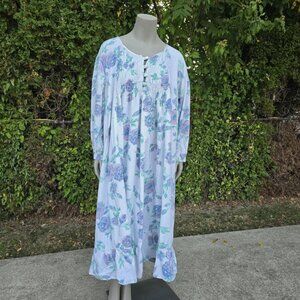 Vintage Woman’s Granny Floral Cotton Flannel Long Nightgown 3XL NO TAGS Roman's